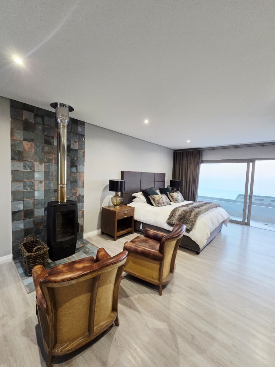 4 Bedroom Property for Sale in Oubaai Western Cape